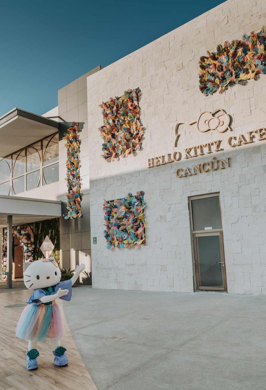 ¡Hello Kitty Café arrasa en Cancún con su nueva apertura Kawaii!